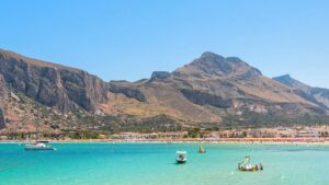 Scopri di più sull'articolo Holidu: San Vito Lo Capo tra le spiagge italiane più rinomate